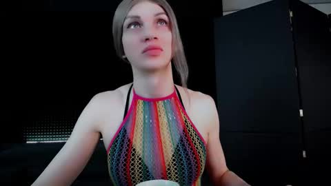 Snapshot of milena_hardy chatting on October 1, 4:46 am Milena Hardy online show from October 1, 4:46 am