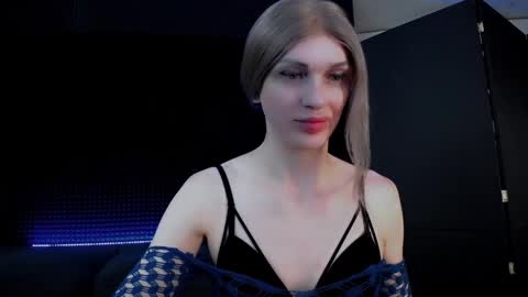 Snapshot of milena_hardy chatting on October 7, 4:35 am Milena Hardy online show from October 7, 4:35 am