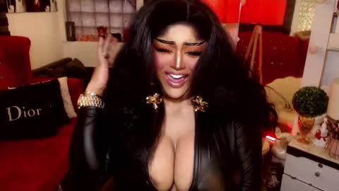 Snapshot of milkshakelavinia chatting on January 14, 2:40 am milkshakelavinia online show from January 14, 2:40 am