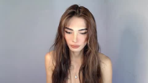 Snapshot of miraclegirl23 chatting on February 20, 6:57 pm Zoey online show from February 20, 6:57 pm