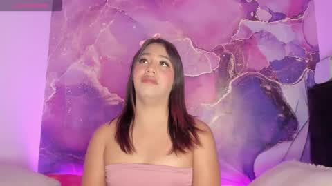 Snapshot of mishelbubble01 chatting on January 23, 3:32 pm mishelbubble01 online show from January 23, 3:32 pm