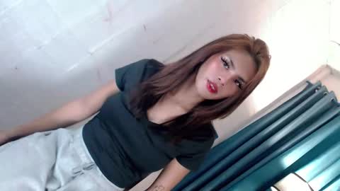 Snapshot of miss_bella69 chatting on September 16, 1:48 pm miss_bella69 online show from September 16, 1:48 pm