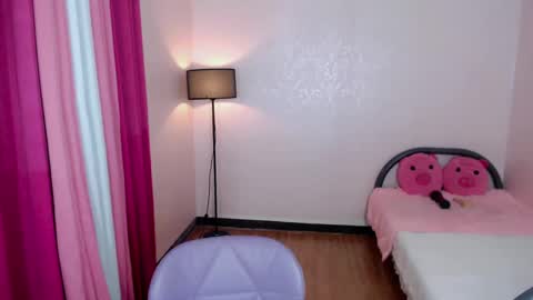 Snapshot of miss_ephrail chatting on January 11, 6:54 pm miss_ephrail online show from January 11, 6:54 pm