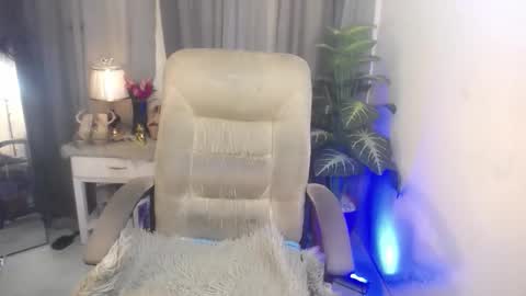 Snapshot of miss_fhakarat chatting on October 3, 1:49 am miss_fhakarat online show from October 3, 1:49 am