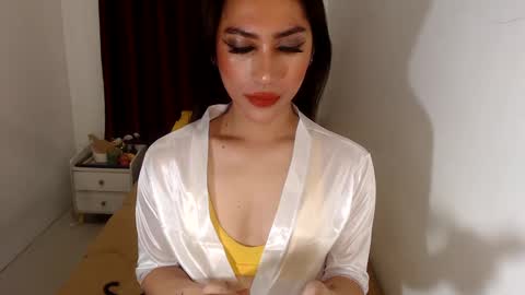 Snapshot of missangelxxx chatting on December 17, 1:50 am missangelxxx online show from December 17, 1:50 am