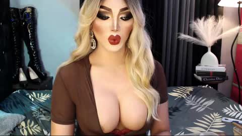 PRIESTESS CHANNEL online show from March 3, 6:29 pm