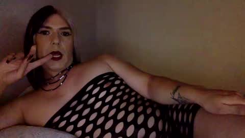 Snapshot of misscherrymuller chatting on September 24, 3:45 am misscherrymuller online show from September 24, 3:45 am