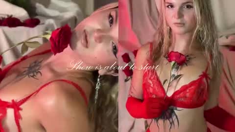 Snapshot of misschloe__ chatting on February 19, 12:03 am Chloe freelance model Please your thumbs up are important online show from February 19, 12:03 am