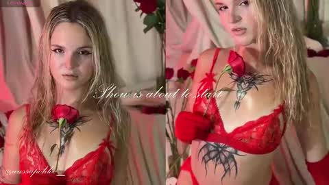 Snapshot of misschloe__ chatting on March 8, 11:49 pm Chloe freelance model Please your thumbs up are important online show from March 8, 11:49 pm