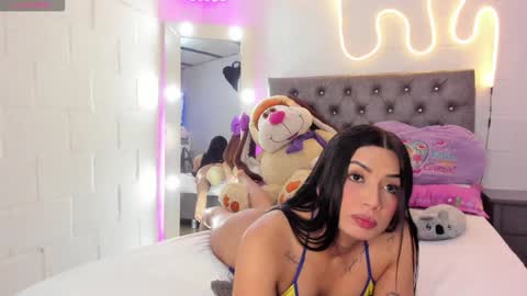 Snapshot of missgissel chatting on December 17, 3:17 pm Gisell Gigi online show from December 17, 3:17 pm