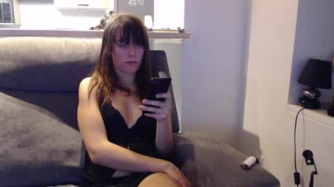 Snapshot of missthon chatting on January 11, 2:25 pm missthon online show from January 11, 2:25 pm