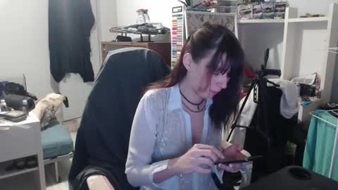 missthon online show from February 12, 1:39 pm