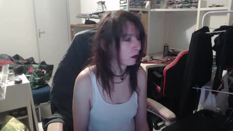 missthon online show from March 2, 11:39 am