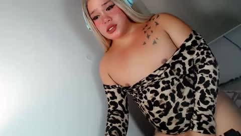 Snapshot of mistress_marta69 chatting on September 19, 8:09 am mistress_marta69 online show from September 19, 8:09 am