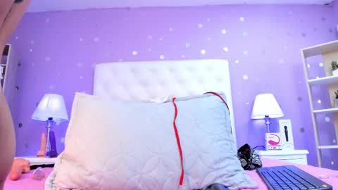 Snapshot of models_sophia chatting on September 30, 7:36 pm Sophia online show from September 30, 7:36 pm