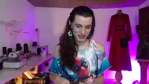 Snapshot of moira_hot chatting on September 16, 4:55 pm moira_hot online show from September 16, 4:55 pm