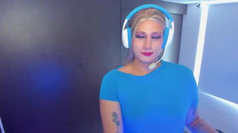 Snapshot of monojuan06 chatting on January 11, 1:22 pm veronika ind online show from January 11, 1:22 pm