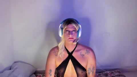 Snapshot of monojuan06 chatting on March 5, 7:44 pm veronika ind online show from March 5, 7:44 pm
