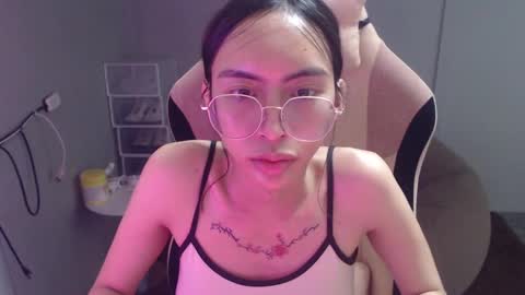 Snapshot of monstercockselfsuck chatting on February 20, 1:08 pm ELYSE A SIMPLE GIRL online show from February 20, 1:08 pm