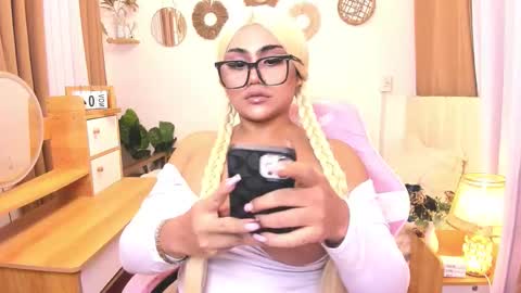 Ruthie online show from November 3, 5:01 pm