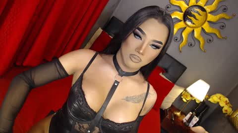 TRICXIEBELLE online show from January 4, 8:16 pm