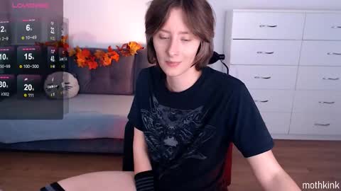 mothkink Moth  -  online show from October 17, 4:54 pm