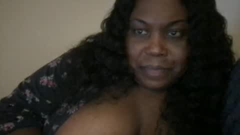 Snapshot of msjonemillion chatting on September 13, 4:18 am Chocolate Candy Stick online show from September 13, 4:18 am