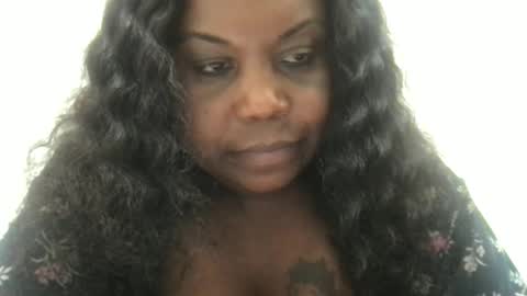 Snapshot of msjonemillion chatting on September 19, 12:27 am Chocolate Candy Stick online show from September 19, 12:27 am