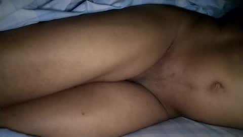 Snapshot of mulato44 chatting on January 5, 7:38 am Laly online show from January 5, 7:38 am