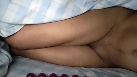Snapshot of mulato44 chatting on January 13, 7:54 am Laly online show from January 13, 7:54 am