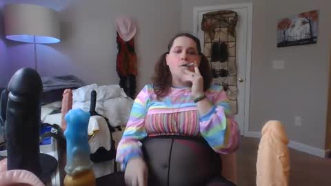 Snapshot of mxsissycharlotte chatting on January 10, 7:43 pm Mx Charlotte online show from January 10, 7:43 pm