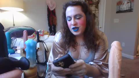 Snapshot of mxsissycharlotte chatting on February 10, 5:52 pm Mx Charlotte online show from February 10, 5:52 pm