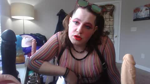 Snapshot of mxsissycharlotte chatting on March 7, 4:03 pm Mx Charlotte online show from March 7, 4:03 pm