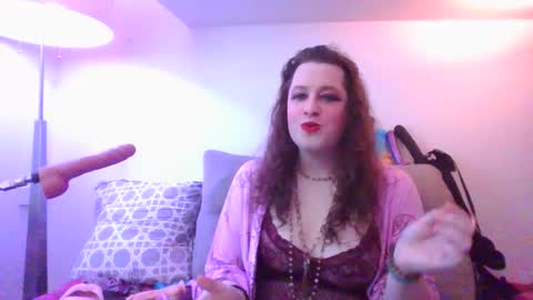 Snapshot of mxsissycharlotte chatting on September 8, 4:16 pm Mx Charlotte online show from September 8, 4:16 pm