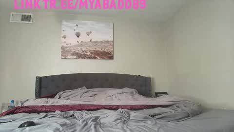 BaddMFUCKER online show from November 12, 6:40 pm