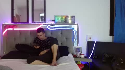 Snapshot of myluandjackhot chatting on February 13, 11:06 am Myluandjack online show from February 13, 11:06 am