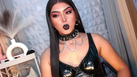 Snapshot of mysterious_diva chatting on September 25, 3:08 pm SUPPORT GODDESS TRISHA AND DONT FORGET TO FOLLOW ME online show from September 25, 3:08 pm