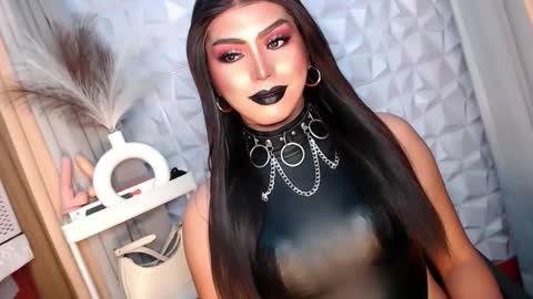 Snapshot of mysterious_diva chatting on October 4, 7:25 pm SUPPORT GODDESS TRISHA AND DONT FORGET TO FOLLOW ME online show from October 4, 7:25 pm