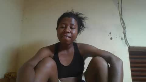 nadiasando online show from November 28, 7:15 pm