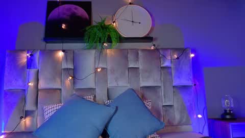 Snapshot of nahomicampbell_ chatting on September 25, 8:05 pm VICTORIA online show from September 25, 8:05 pm