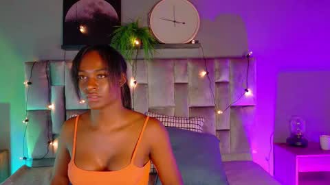 Snapshot of nahomicampbell_ chatting on October 8, 7:37 pm VICTORIA online show from October 8, 7:37 pm