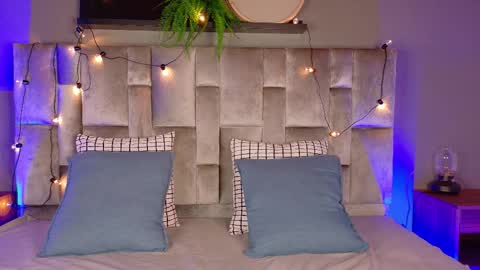  VICTORIA  online show from October 11, 8:00 pm