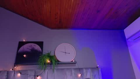  VICTORIA  online show from October 17, 7:50 pm