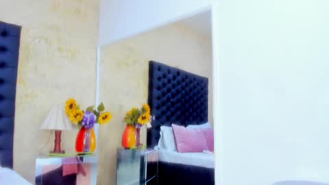 Nahomi  online show from March 4, 3:27 pm