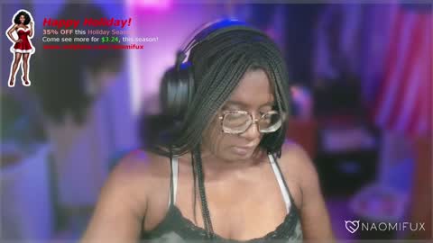 Snapshot of naomifux chatting on December 29, 11:18 am Naomi online show from December 29, 11:18 am