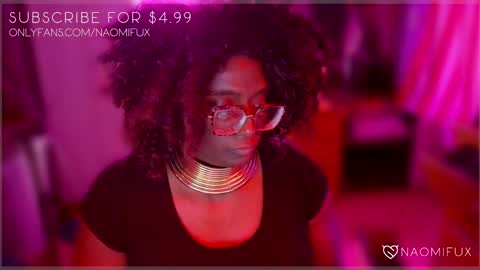 Snapshot of naomifux chatting on January 2, 8:39 am Naomi online show from January 2, 8:39 am
