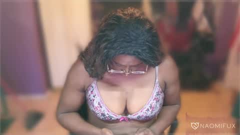 Snapshot of naomifux chatting on February 3, 5:14 pm Naomi online show from February 3, 5:14 pm