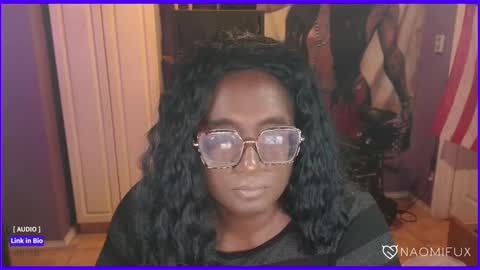 Snapshot of naomifux chatting on March 6, 11:06 pm Naomi online show from March 6, 11:06 pm