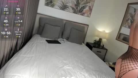 Snapshot of natasha2112 chatting on February 28, 5:37 am Natasha online show from February 28, 5:37 am