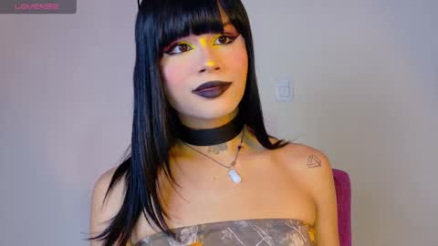 Snapshot of natasha_winz chatting on October 2, 5:19 am Natahsa online show from October 2, 5:19 am